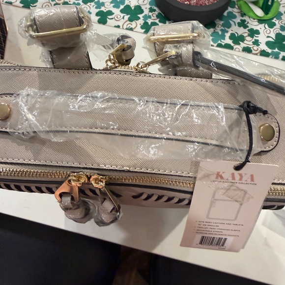 NWT Calpak Backpack - Picture 2 of 5